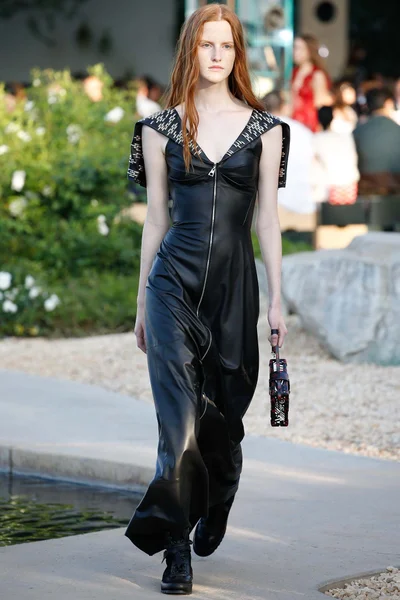Look 43
